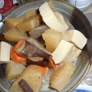 大根と高野豆腐鶏肉の煮物